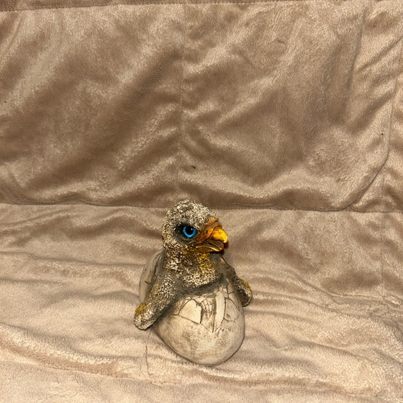 Shade Tree Creations 1989 Eagle sculpture - Picture 3 of 6